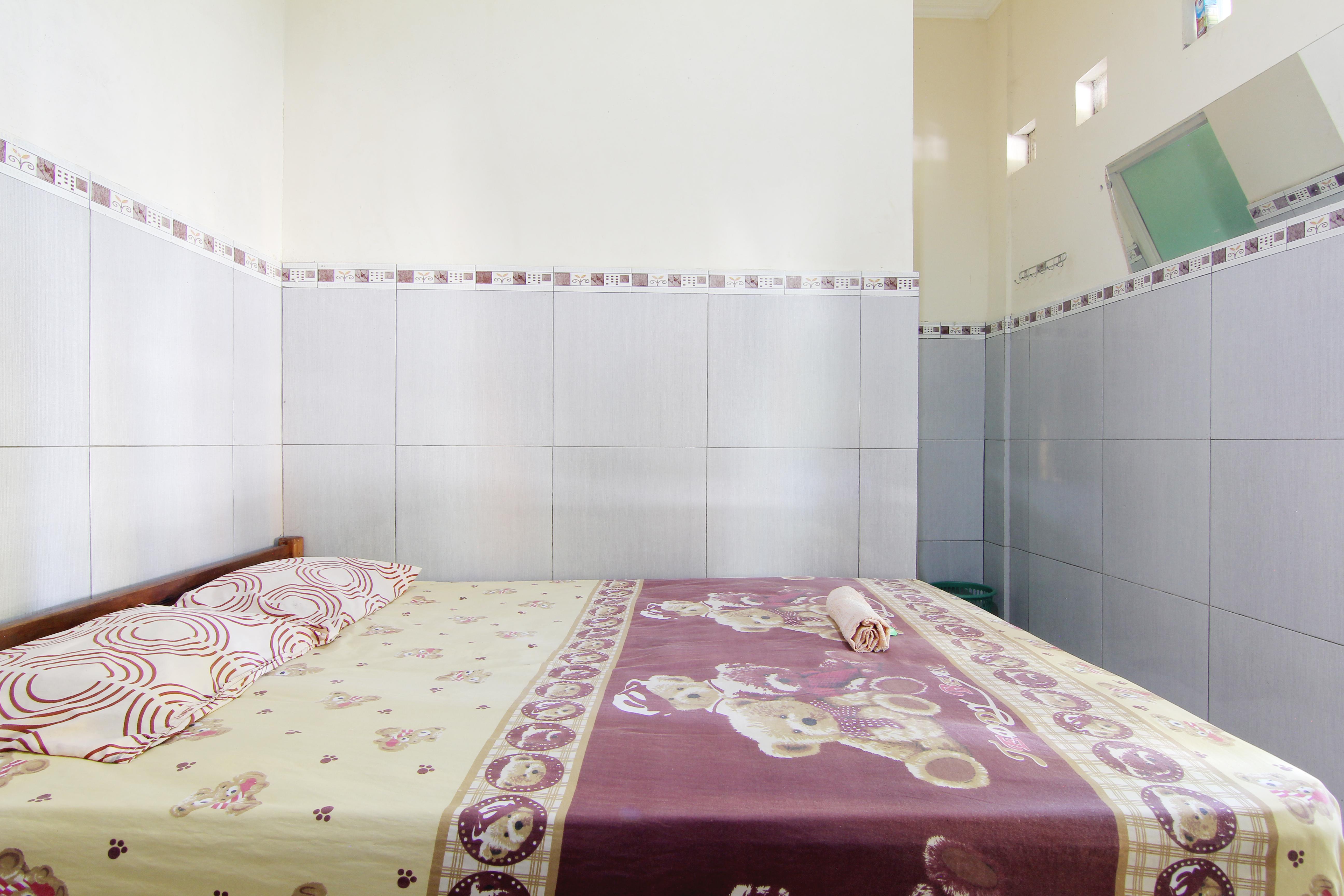 Losmen Alden Kretek Ngoại thất bức ảnh