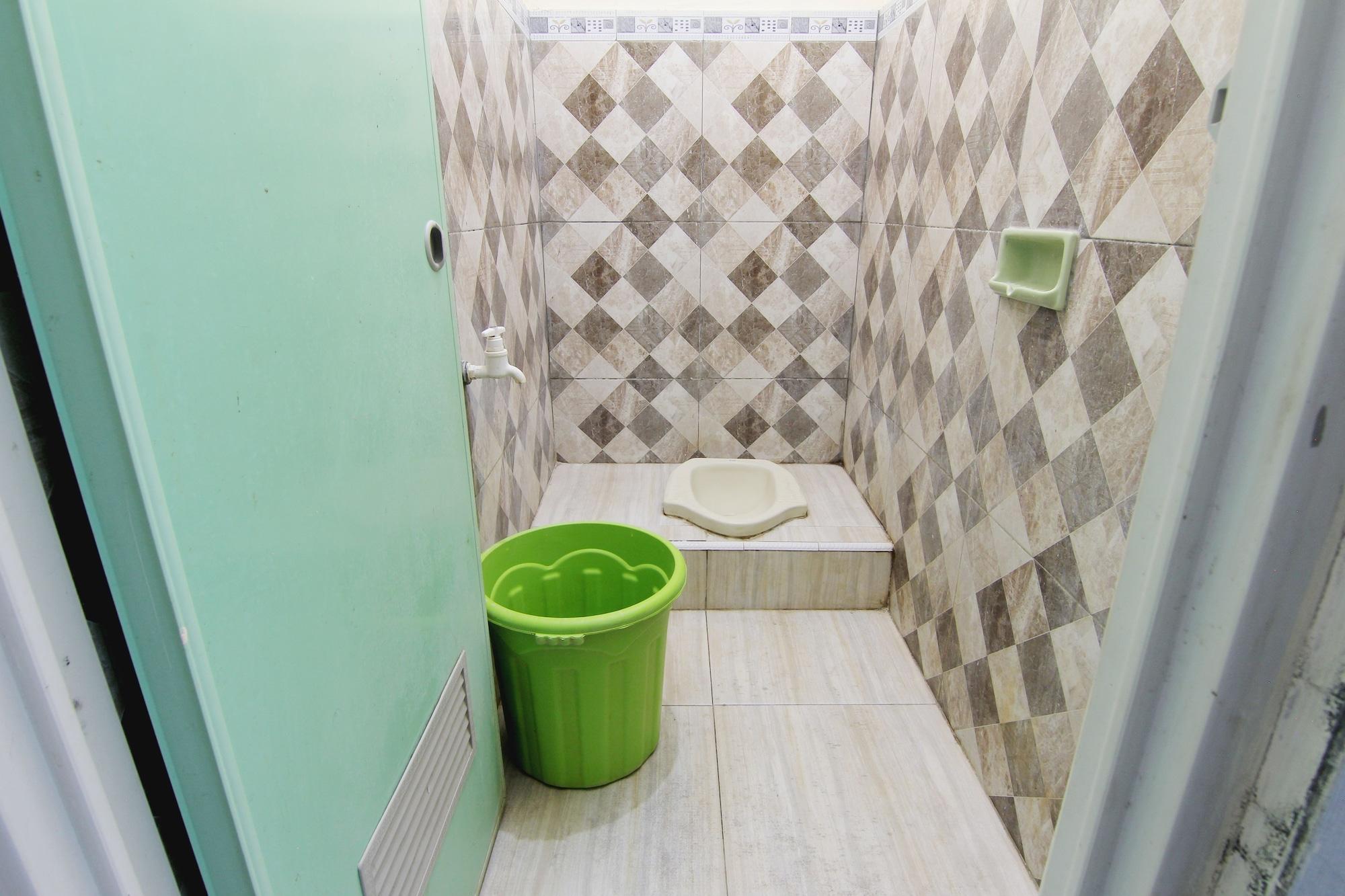 Losmen Alden Kretek Ngoại thất bức ảnh